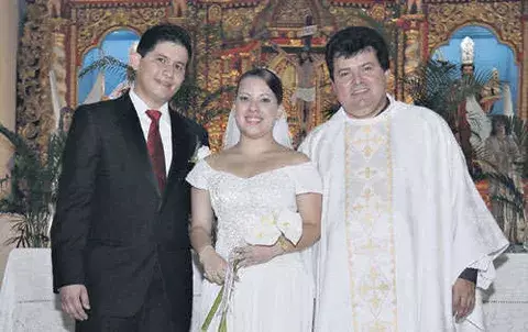 Gran enlace matrimonial       Lao - Díaz 