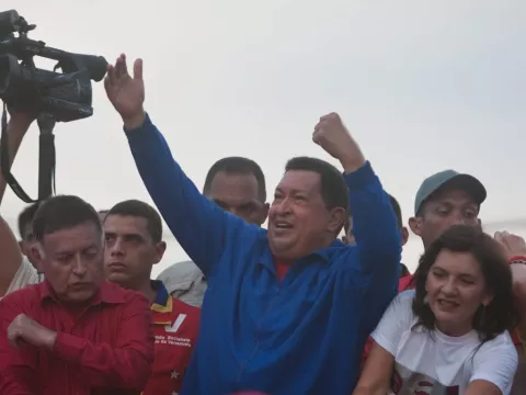 Chávez y Capriles cierran campaña presidencial 
