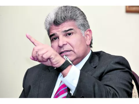 Asamblea solo reconoce a   Adames  como el jefe de la  bancada del PRD 