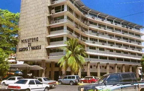 Panamá culmina exitosa operación para reducir su deuda exterior