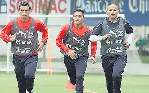 Alexis Sánchez dice estar listo para jugar los 90 minutos ante Uruguay 