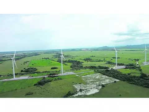 Apuesta por las energías renovables, como las eólicas y fotovoltaicas, mejorará el suministro energético 