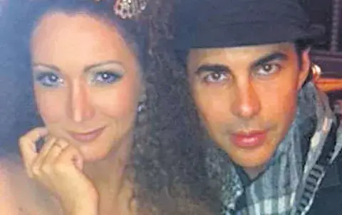 Érika Ender celebró su cumple con  karaoke 