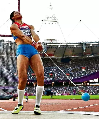 Tatyana Lysenko vuelve a la competencia a poner orden 