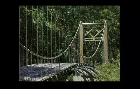 Esta es una copia del puente Golden Gate hecha a mano