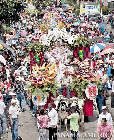 Santeños se lucen