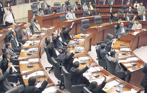 Diputados prevén variar reformas 