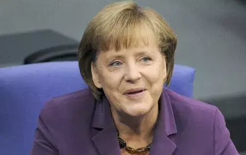 Merkel exige de los socios europeos que dejen de "vivir del crédito"