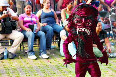 ¿Qué son los diablos y congos para la cultura afroantillana colonense? 