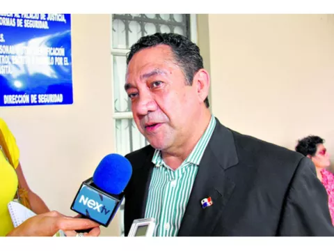 Mossack Fonseca & CO. también es relacionada con el dinero de Gadafi 