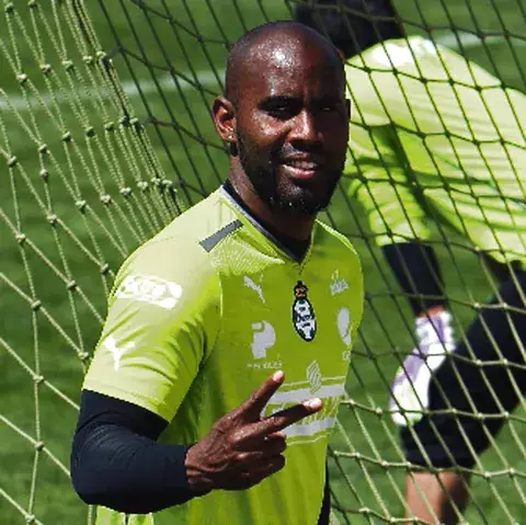 ‘Pipe’ Baloy y el Santos fueron recibidos por  Felipe Calderón  