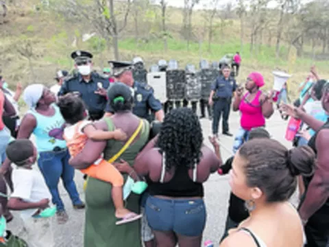 Residentes de Guna Nega rechazan tercera etapa de Cerro Patacón 