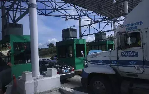 Autopista Panamá-Colón será gratuita, por cierre de la vía Transístmica