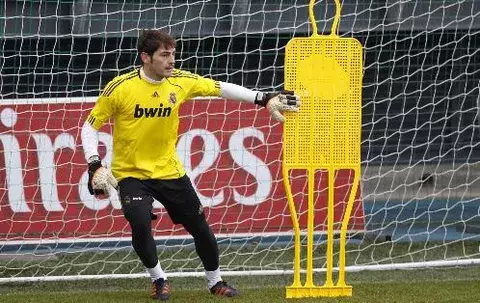 El Real Madrid con bajas examina su ansiedad en un nuevo clásico