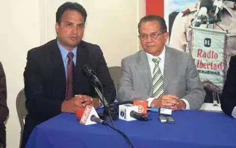 Purcait no da explicaciones y dice que periodistas son “pobres diablos” 