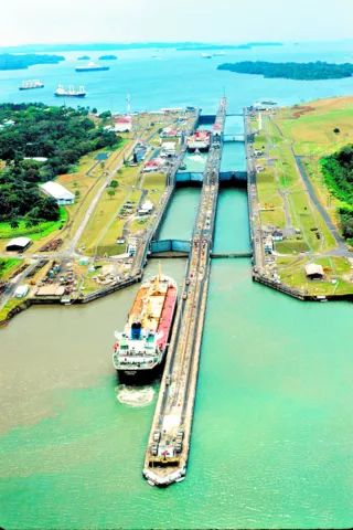 Conoce más del Canal en sus 100 años