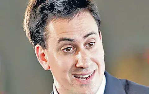 Critican a Cameron por aislar al Reino Unido 