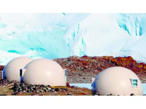 Campamento de lujo situado en el hielo