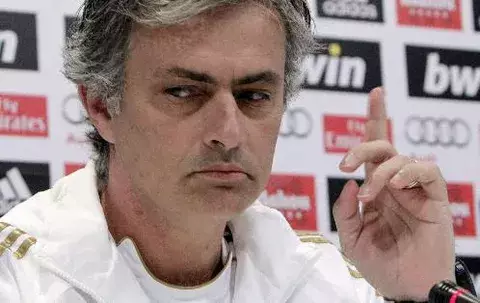 Mourinho: "Mi mensaje al madridismo son dos palabras: somos líderes"
