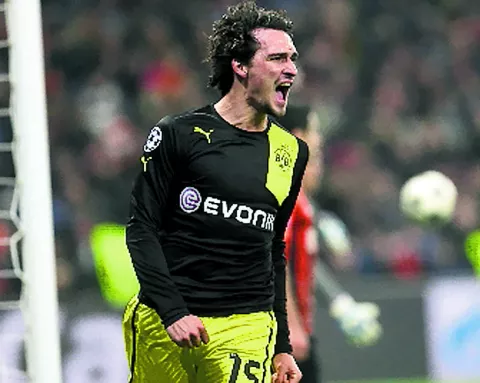 El Borussia Dortmund se lleva un resultado de oro como visitante 
