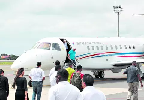 El aeropuerto de Colón y el de Coclé tienen capacidad para aeronaves tipo Boeing 757 y para más de 500 viajeros 