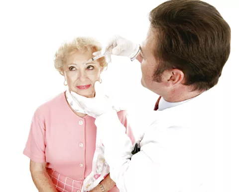 Cirujanos quieren prohibir aplicación de Botox a personal no calificado