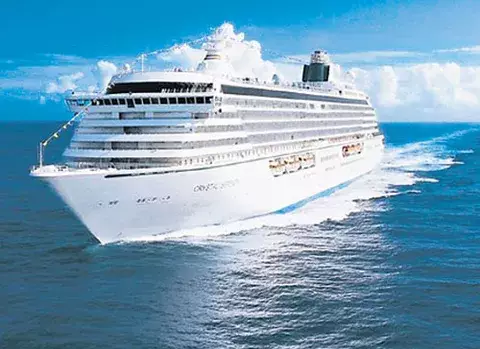 En 2012,  la empresa Crystal Cruises lanza  servicios todo incluido 