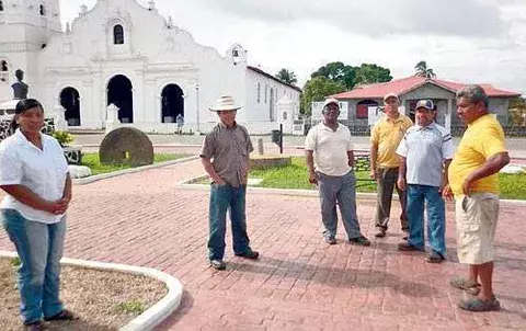 Cebolleros de Natá solicitan reparar camino a Chumungu 