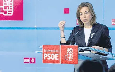 Exministra   Chacón busca  liderar a los socialistas 