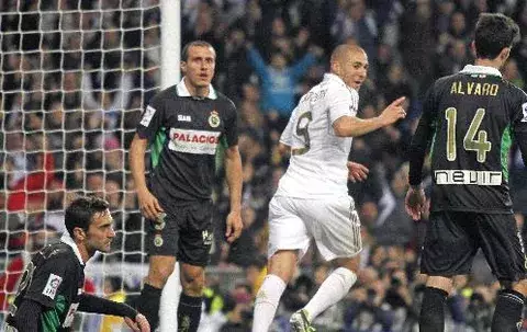 Benzema se cae de la convocatoria francesa en la que entra Amalfitano 