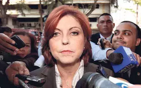 Méndez pidió a gerentes que pongan cargos a disposición 