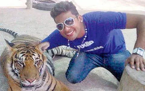 Makano visita el zoológico de Luján 