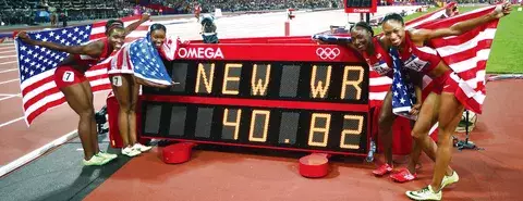 EE.UU. impone récord  en relevo 4x100 femenino 