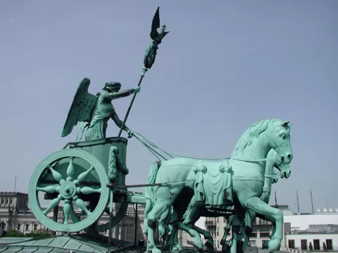 Carruaje que data de hace 2 mil 500 años es encontrado en Bulgaria 