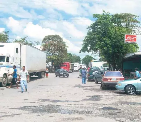 Transportistas  amenazan con paralizar el servicio de carga 
