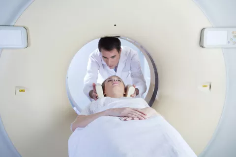 El cerebro elimina su propia basura
