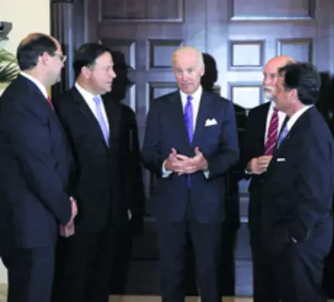 Sin revelarse detalles de lo conversado entre Biden y los candidatos 
