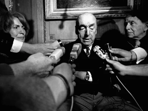 Neruda tenía cáncer con varias metástasis
