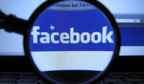 Facebook sigue la estela de Twitter y permite usar hashtags a los internautas