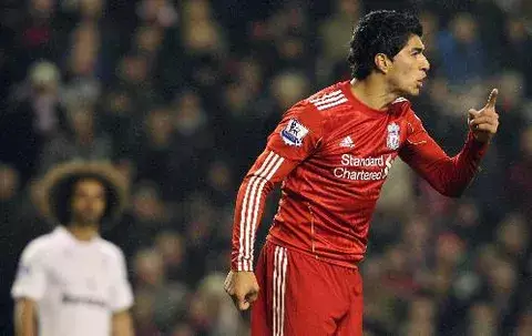 Luis Suárez avisa de que el ambiente hostil de Old Trafford le "estimulará"