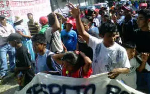 Indígenas de la Comarca Ngäbe Buglé protestan en la Asamblea 