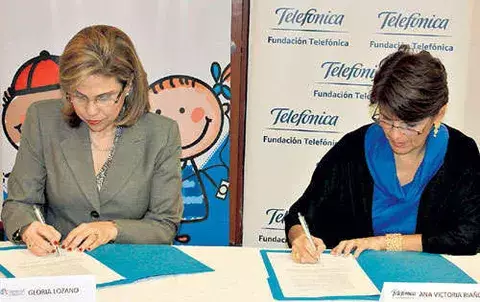   Telefónica y Senniaf firman alianza de cooperación por los niños y adolescentes.      <br>   