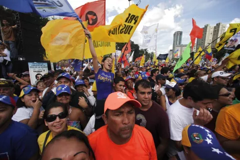 Detienen supuesto asesino de opositores 