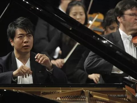 Lang Lang puede aprender de artistas como Lady Gaga