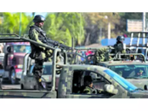 Gobernador de Michoacán despachará desde bastión 