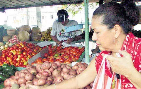 Transporte y  los alimentos marcan  tendencia de precios 