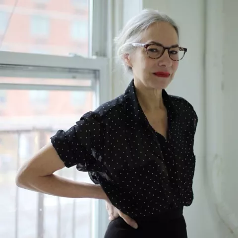 Jacky, mujer de 62 años modela ropa interior para el polémico American Apparel