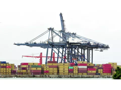 Movimiento de TEU  en los puertos nacionales  registra disminución  