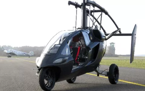 Volar en coche: un sueño a la venta en 2014