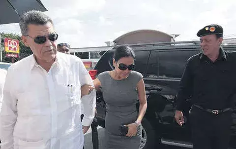Vallarino renuncia, Martinelli asegura que no hubo presión 